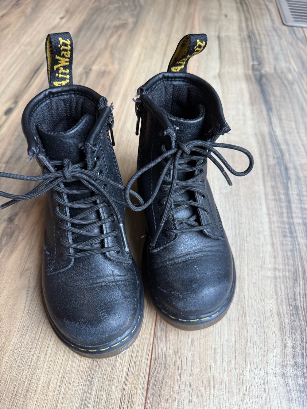 Dr. Martens 1460 Child 8